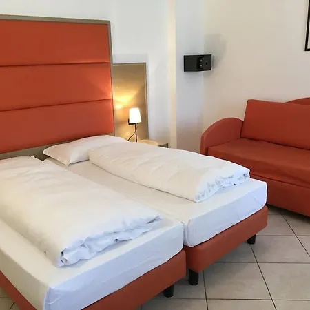 Franca 3* Nago-Torbole