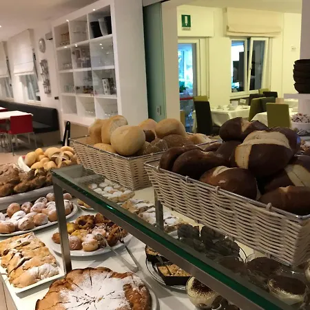 Hotel Franca Nago-Torbole